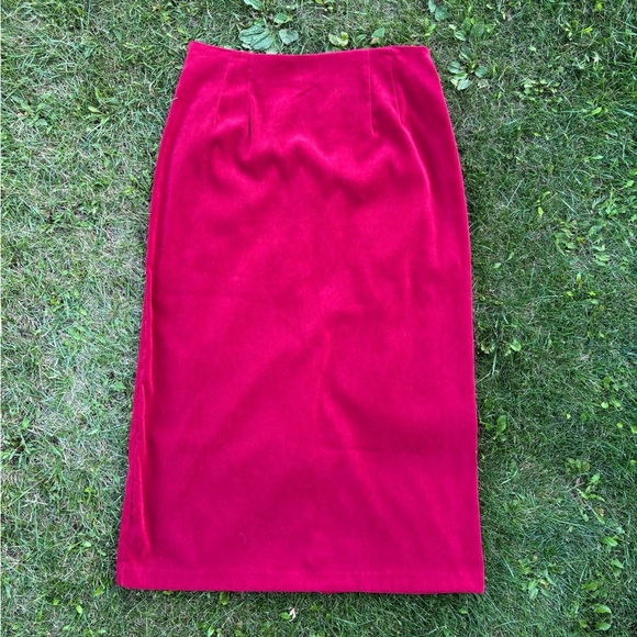 Briggs New York Dresses & Skirts - Vtg Briggs New York Long Straight Pencil Skirt 14 Merlot Red Back Slit Made USA